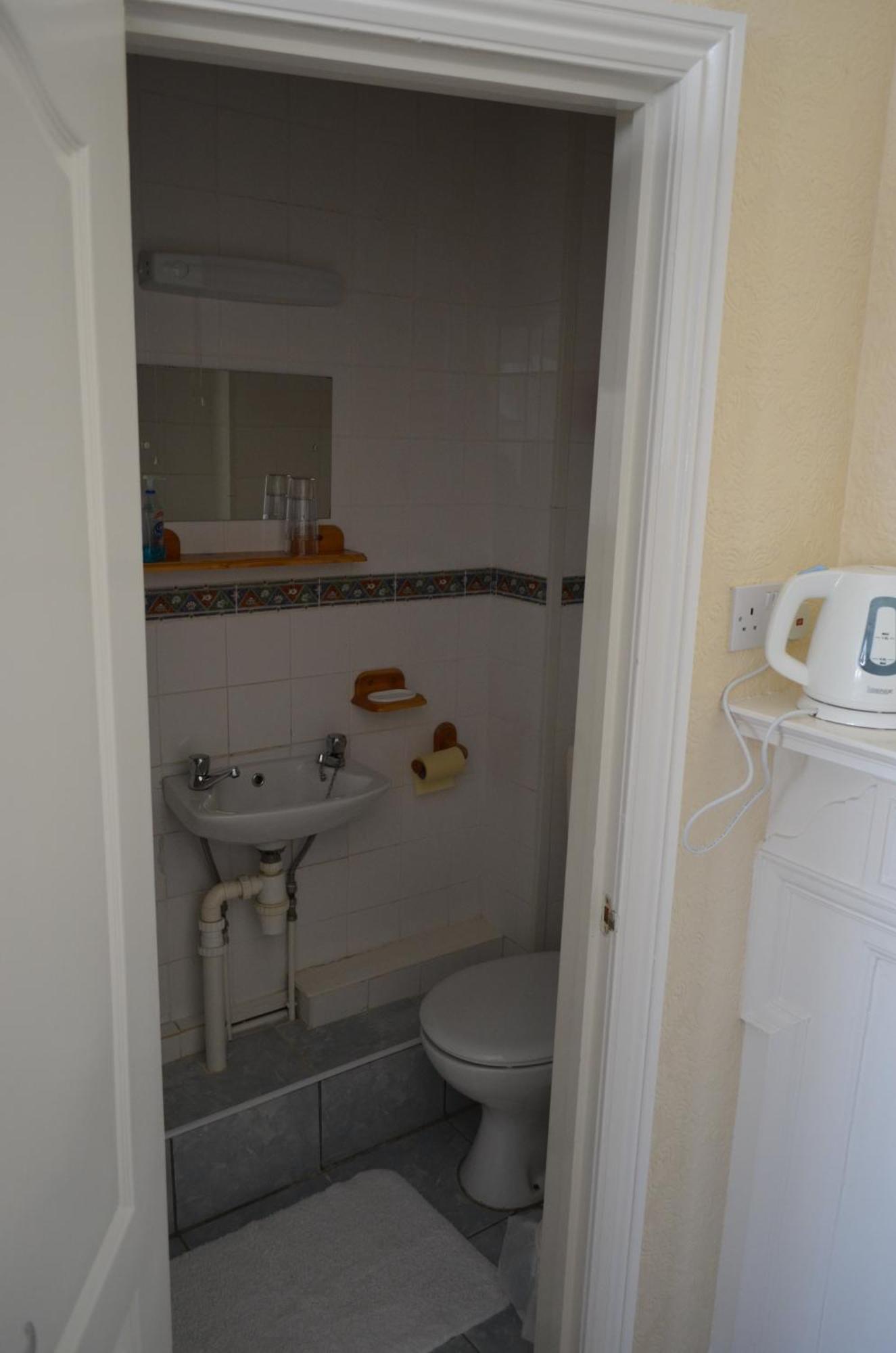 Chandos Premier Folkestone Szoba fotó